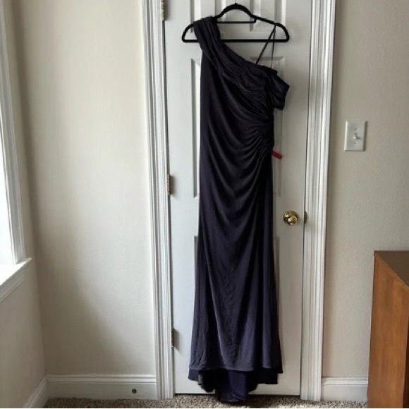 Mac Duggal Dress silk one shoulder black color - Picture 3 of 4